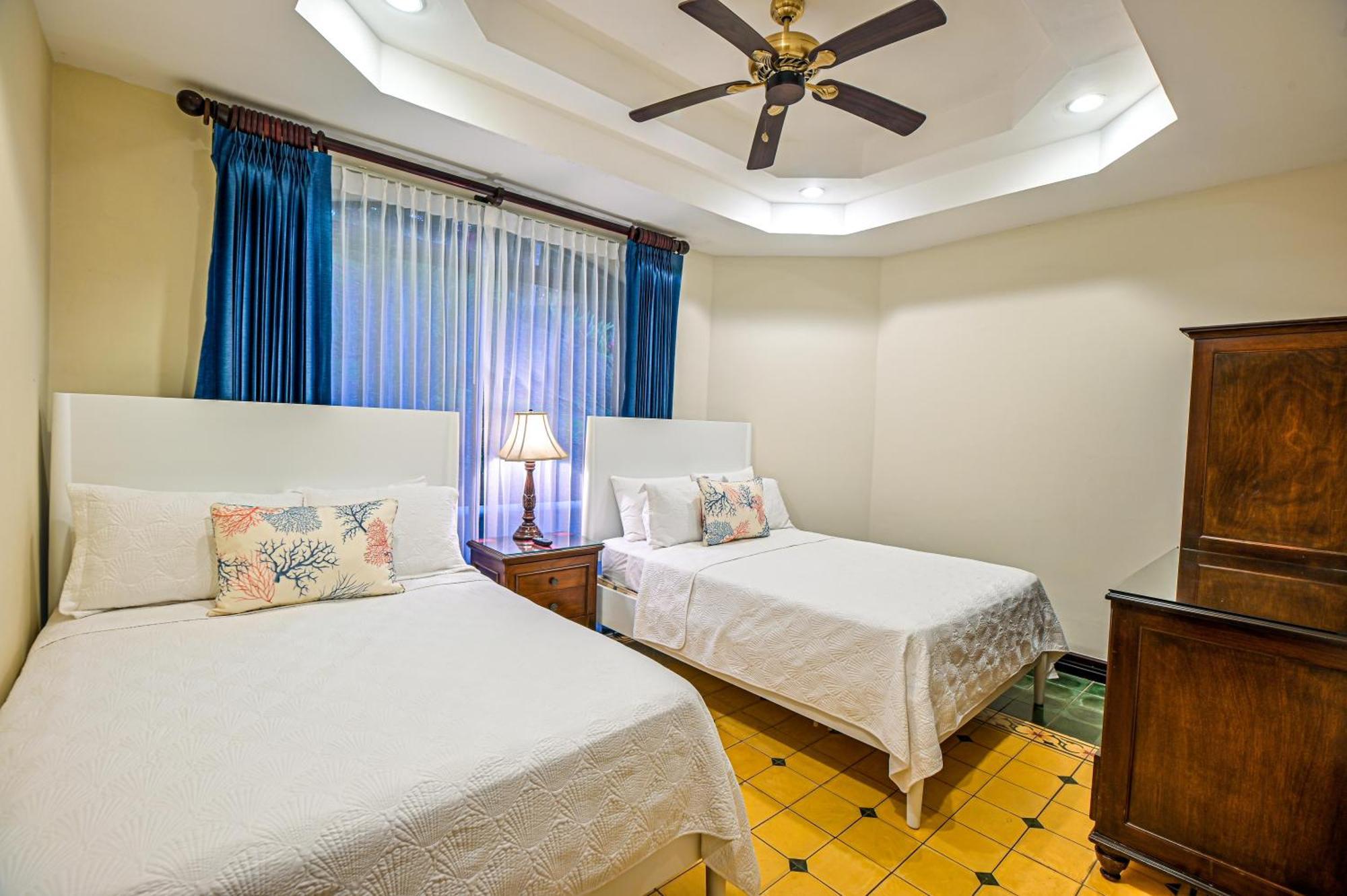 Apartment In Cr Suenos